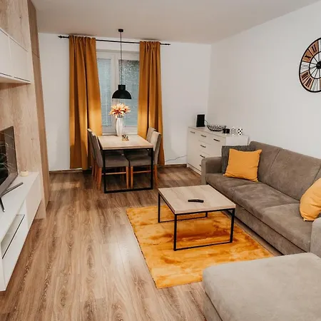 Old Town Center 2 - Private Parking Included Košice