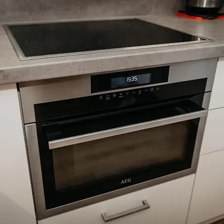 Old Town Center 2 - Private Parking Included Lägenhet