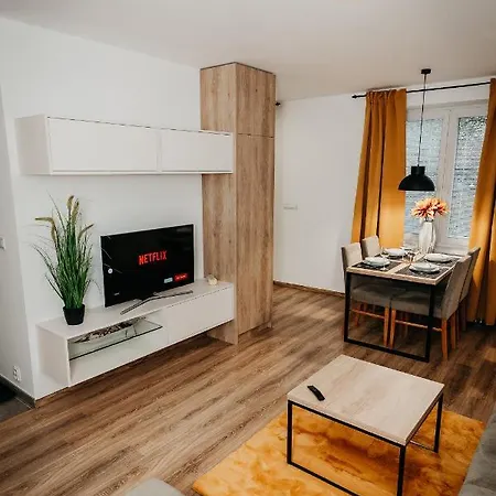 Old Town Center 2 - Private Parking Included Apartment Košice