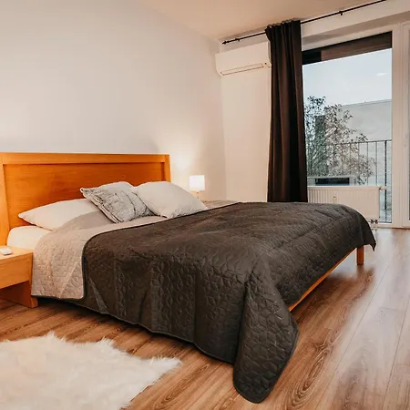 Apartment Old Town Center 2 - Private Parking Included Košice